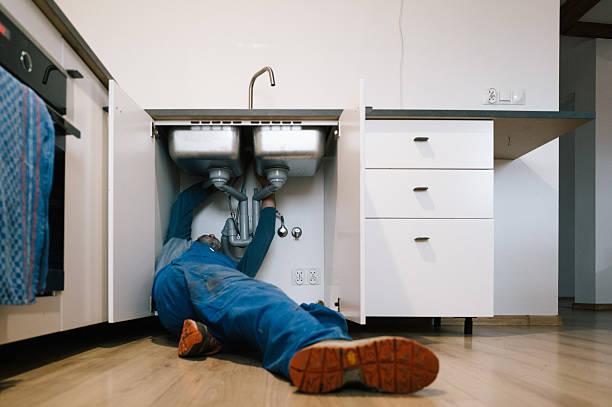 Professional Leak Detection technician working in New Salem, MA